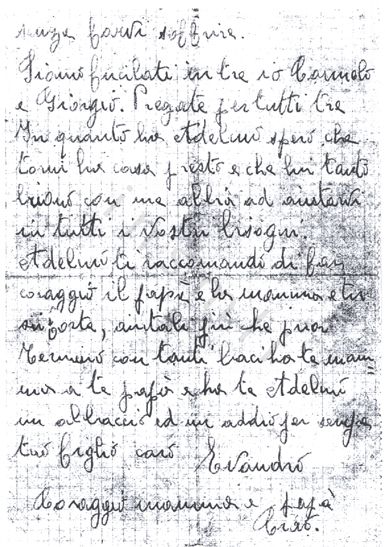 L’immagine riproduce la fotocopia della seconda facciata dell’ultima lettera di Evandro Crippa ai genitori. Il documento originale è scritto con una matita sui due lati di un foglio a quadretti.