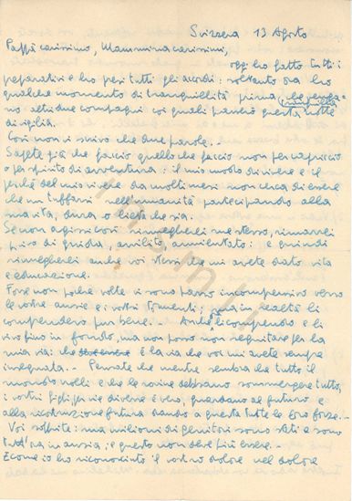 L’immagine riproduce la prima facciata della lettera di Gianfranco Sarfatti ai genitori, scritta il giorno prima di tornare in Italia per unirsi alle formazioni partigiane.
Il documento è scritto in penna blu.