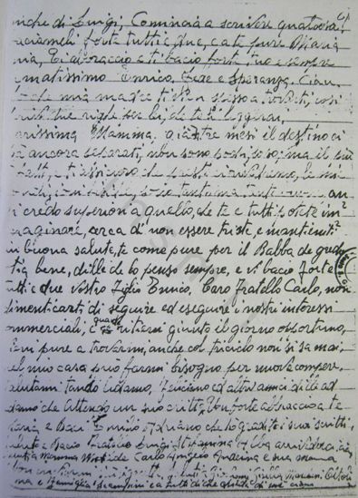 L’immagine riproduce la fotocopia della quarta facciata della lettera scritta da Enrico Bracesco alla moglie il 7 giugno 1944. In quest’ultima parte l’autore si rivolge direttamente anche alla madre e al fratello.
Il documento originale è vergato su un foglio a righe.