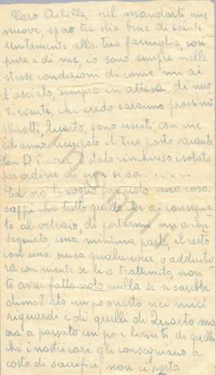 L’immagine riproduce la prima facciata dell’ultima lettera di Luigi Giulio (detto Gino) Marzagalli, scritta all’amico Achille Boselli dal carcere di San Vittore. Il documento è scritto con un pastello verdastro.