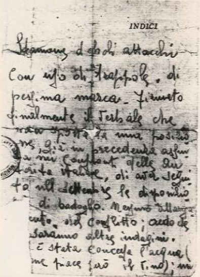L’immagine riproduce la prima facciata dell’ultimo messaggio di Gino Tommasi ai compagni di lotta, scritto, come si nota dalla scritta stampata in alto, negli spazi bianchi dell’indice di un libro.