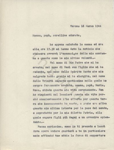 L’immagine riproduce la prima pagina della trascrizione a macchina dell’ultima lettera di Giuseppe Pelosi alla famiglia, il giorno stesso della sua fucilazione.