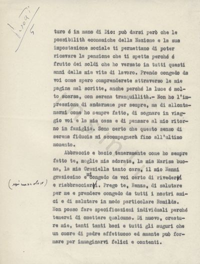 L’immagine riproduce la quinta pagina della trascrizione a macchina dell’ultima lettera di Giuseppe Perotti alla moglie Renza. Nell’angolo in alto a sinistra si legge "Perotti 5" scritto a mano. Nel testo vi sono alcune correzioni, anch’esse manoscritte con una penna nera.
