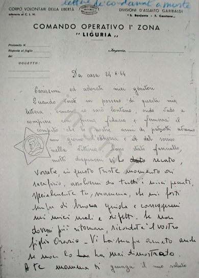 L’immagine riproduce la fotocopia della prima facciata della trascrizione dell’ultima lettera di Orazio Dulbecco ai genitori, scritta subito prima di unirsi ai partigiani.