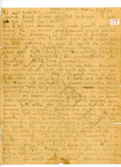 L’immagine riproduce la prima pagina della lettera scritta a mano da Umberto Ricci in carcere il 23 agosto 1944.
Il documento è scritto in 2 pagine fronte-retro a matita su carta a quadretti.